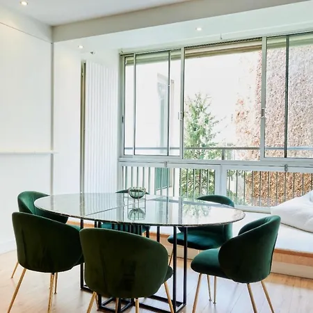 Avenue Montaigne - Prestigieux 2br Διαμέρισμα *