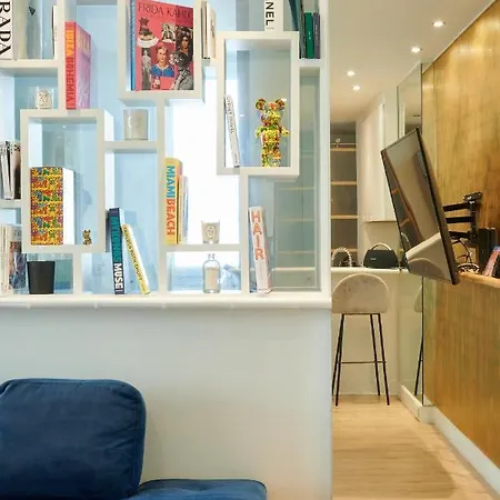 Avenue Montaigne - Prestigieux 2br Παρίσι