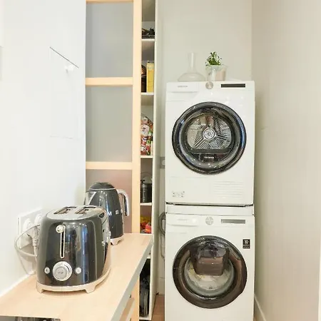 Διαμέρισμα Avenue Montaigne - Prestigieux 2br