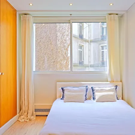 Avenue Montaigne - Prestigieux 2br *